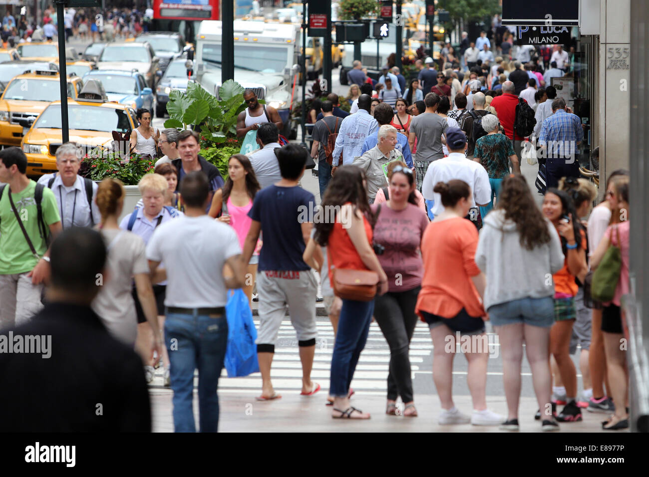 New York, États-Unis, les gens dans une rue dans le quartier de SoHo Banque D'Images