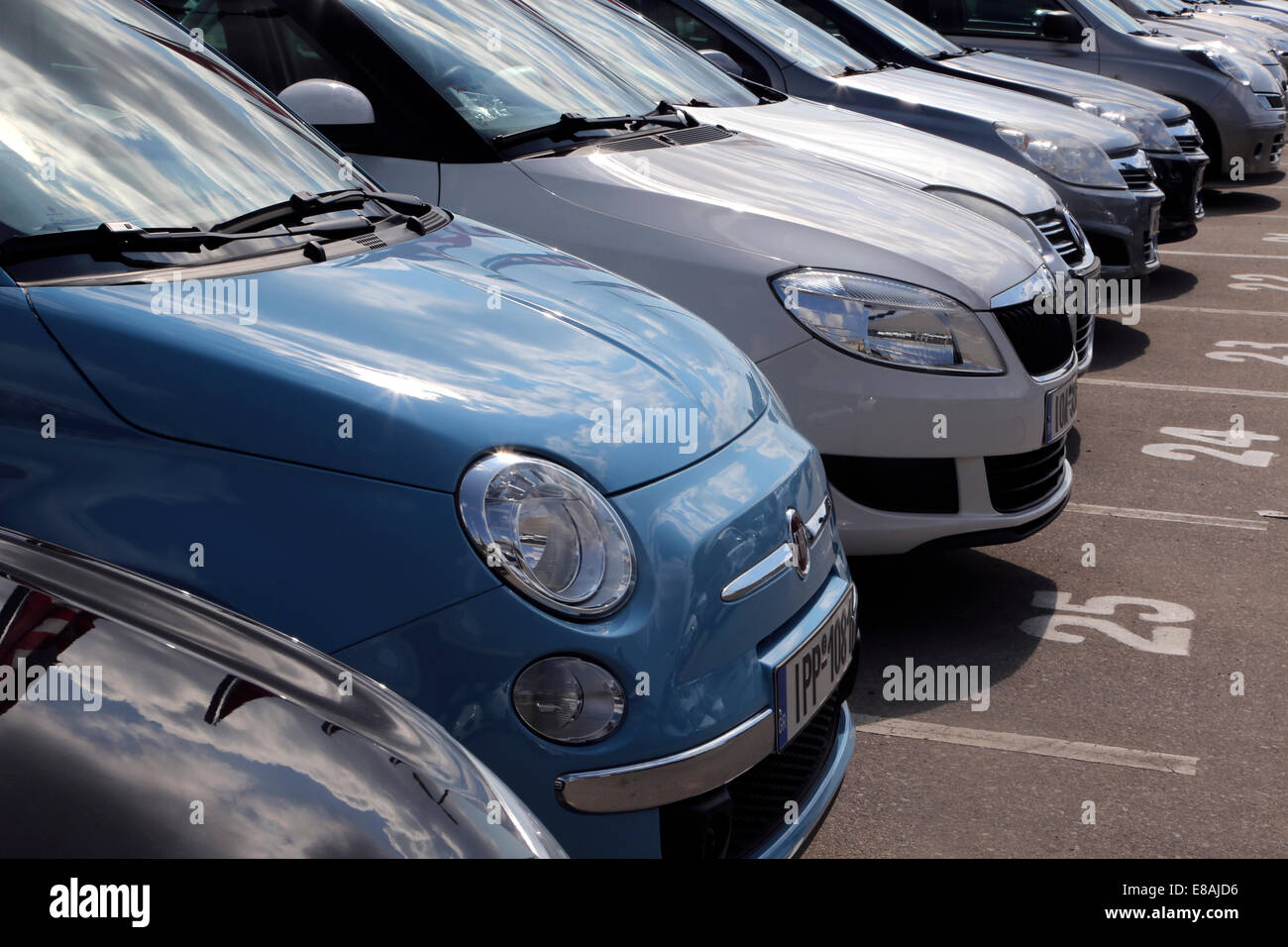 Cars hire Banque de photographies et d’images à haute résolution Alamy