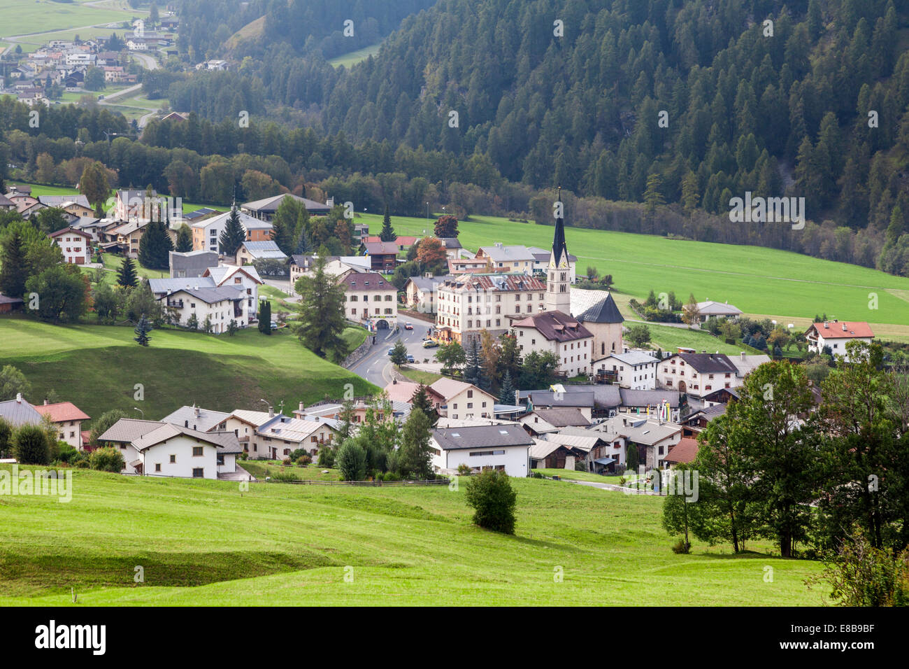 La ville pittoresque de Santa Maria Val Mustair, Grisons, Suisse Banque D'Images