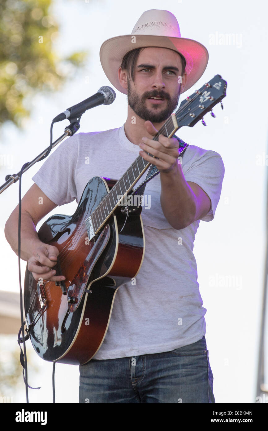 Austin, Texas, États-Unis. 3e oct, 2014. Musicien ROBERT ELLIS effectue vivent à l'Austin City Limits music festival à Austin, Texas Crédit : Daniel DeSlover/ZUMA/Alamy Fil Live News Banque D'Images