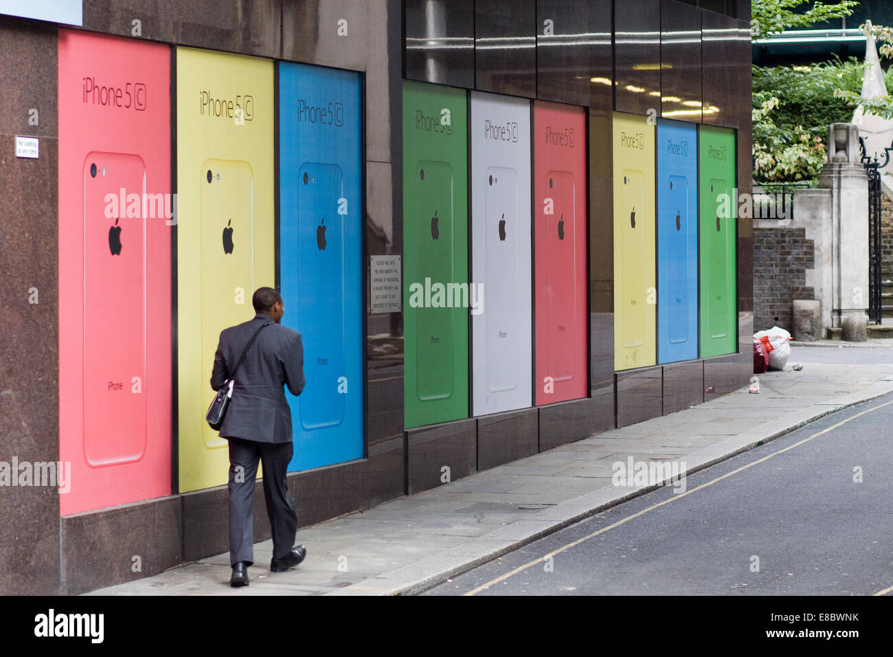 I Phone 5c cas affiche Publicitaire Banque D'Images