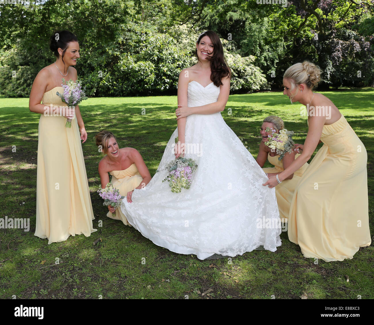 Royaume uni mariage mariee et le Marie Photo Stock Alamy
