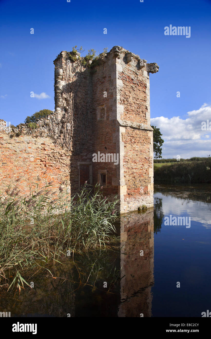 Caister ruine du château, construit en brique plus tôt du Royaume-Uni, par exemple avec des élèves1 Liste de construction Banque D'Images