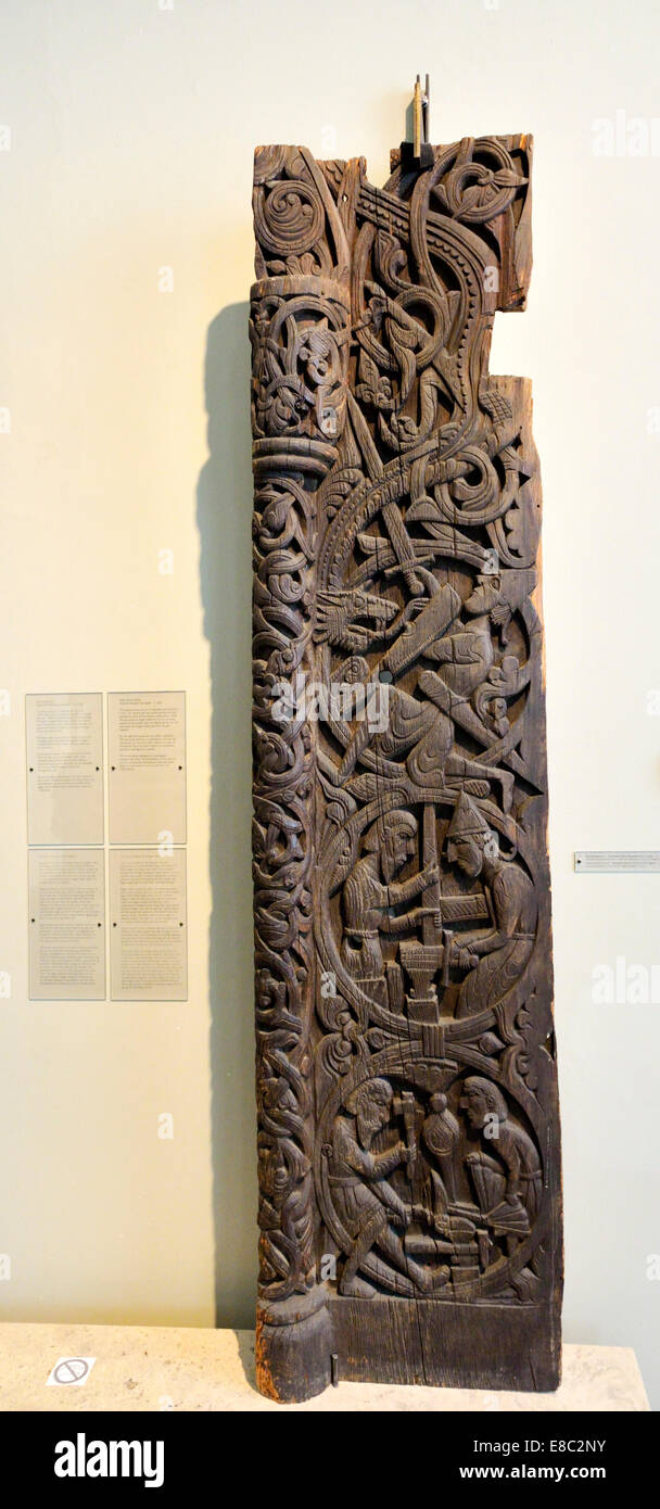 Portail de l'Église Stave c.1200, Sigurd le Dragon Slayer, Musée d'histoire culturelle, l'Université d'Oslo, Oslo, Norvège 140819 62435  Banque D'Images
