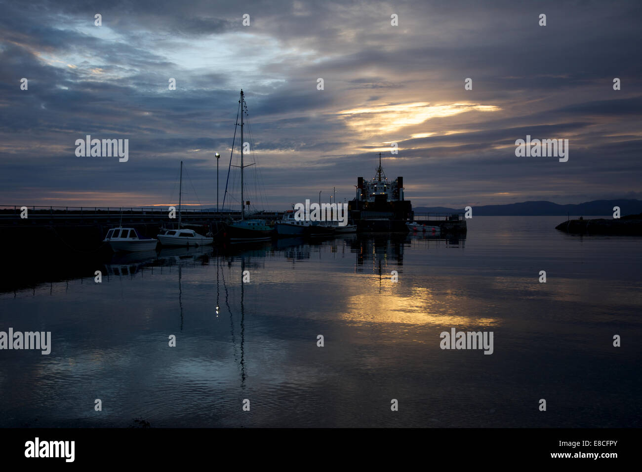 L'aube de ferry Colonsay à Oban Banque D'Images