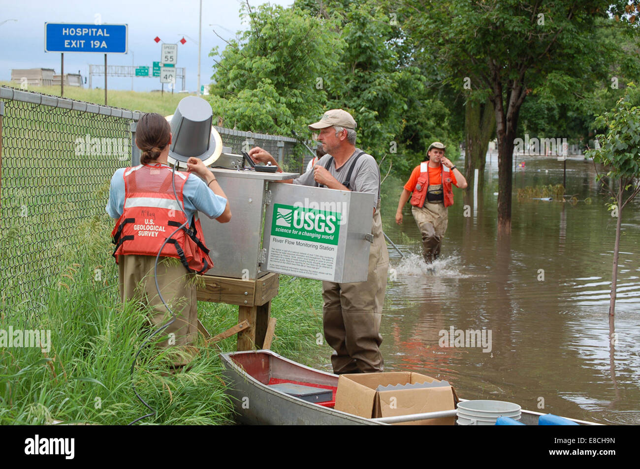 Streamgage temporaire de l'installation, Cedar Rapids, IA Banque D'Images