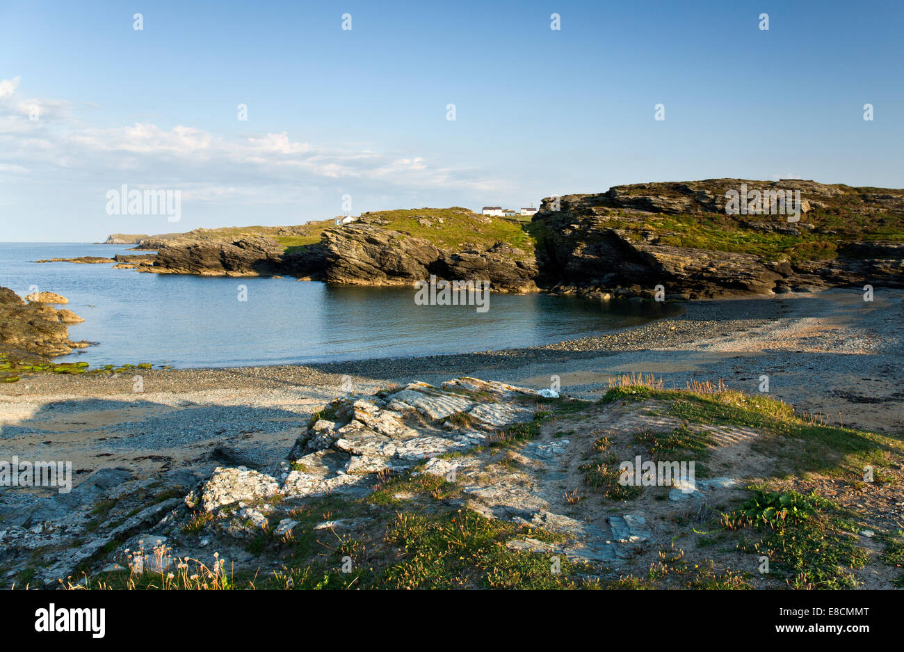 Plage de Porth-y- Poster près de Trearddur Bay sur la côte ouest de l'île sacrée partie de l'île d'Anglesey (Sir Ynys Mon) Banque D'Images