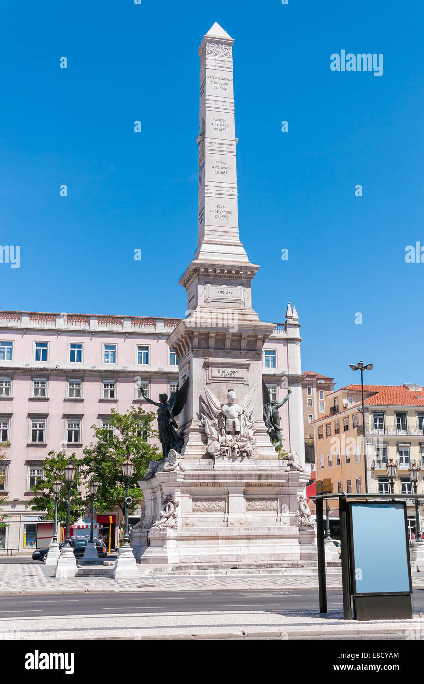 Monument aux restaurateurs de la place Restauradores, Lisbonne, Portugal Banque D'Images