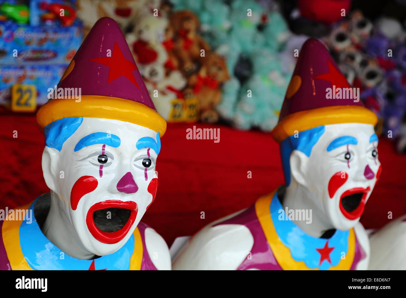 Laughing Clowns jeu de hasard à un sideshow alley stand au Royal Show de Perth, Australie occidentale. Banque D'Images
