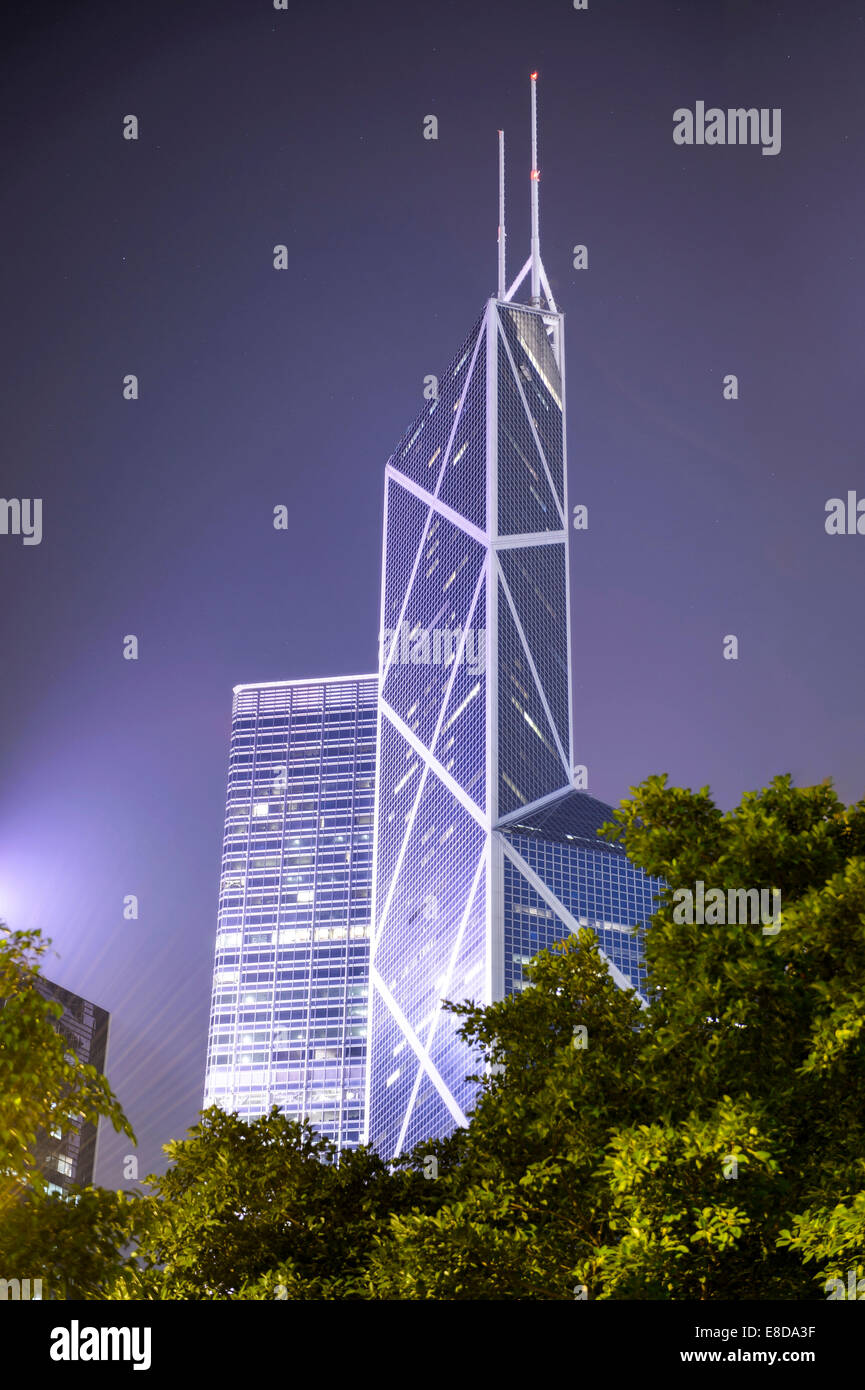 Tour de la Banque de Chine la nuit, Quartier Central, Hong Kong, Chine Banque D'Images