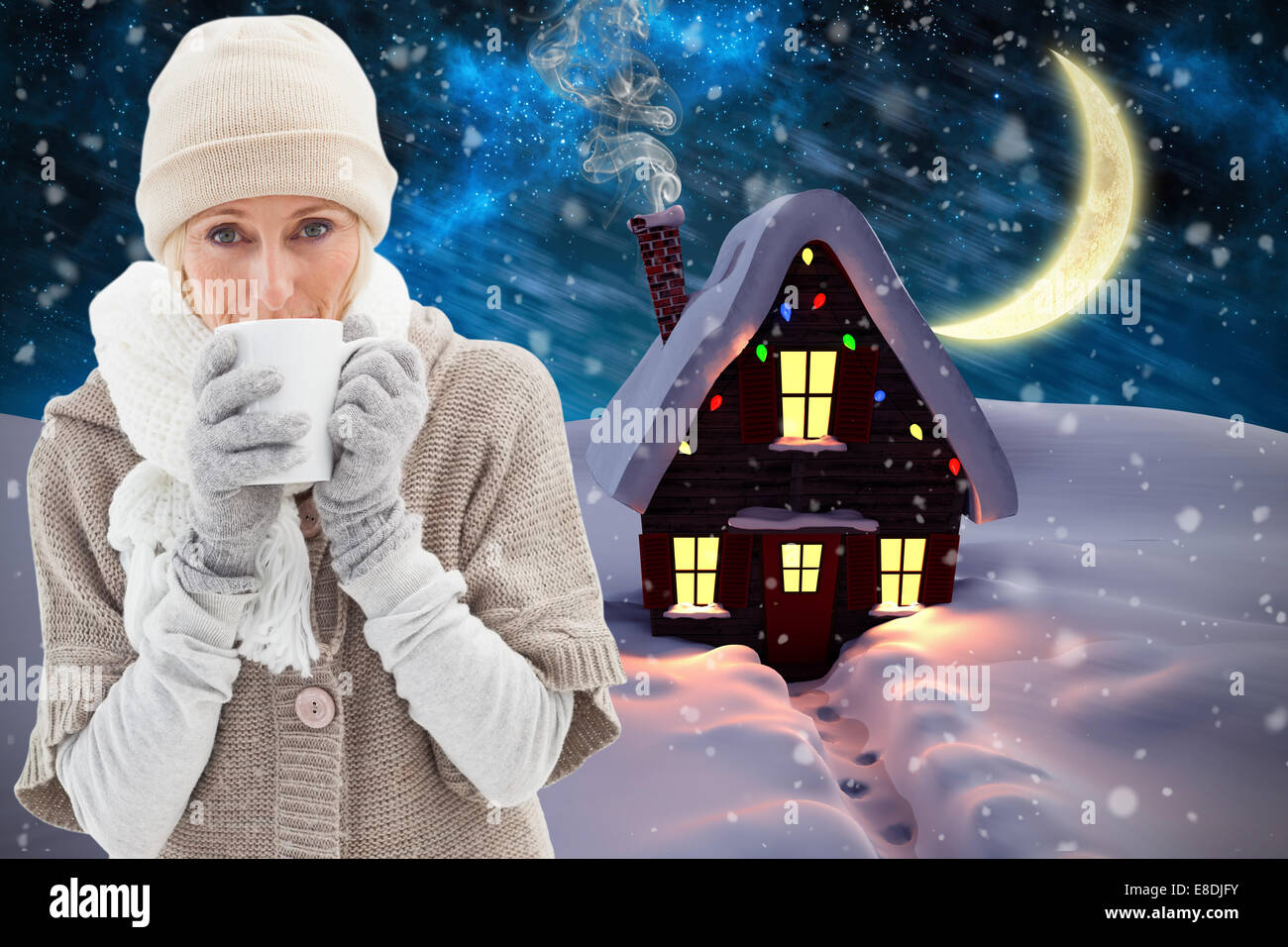 Image composite de femme dans des vêtements chauds holding mugs Banque D'Images