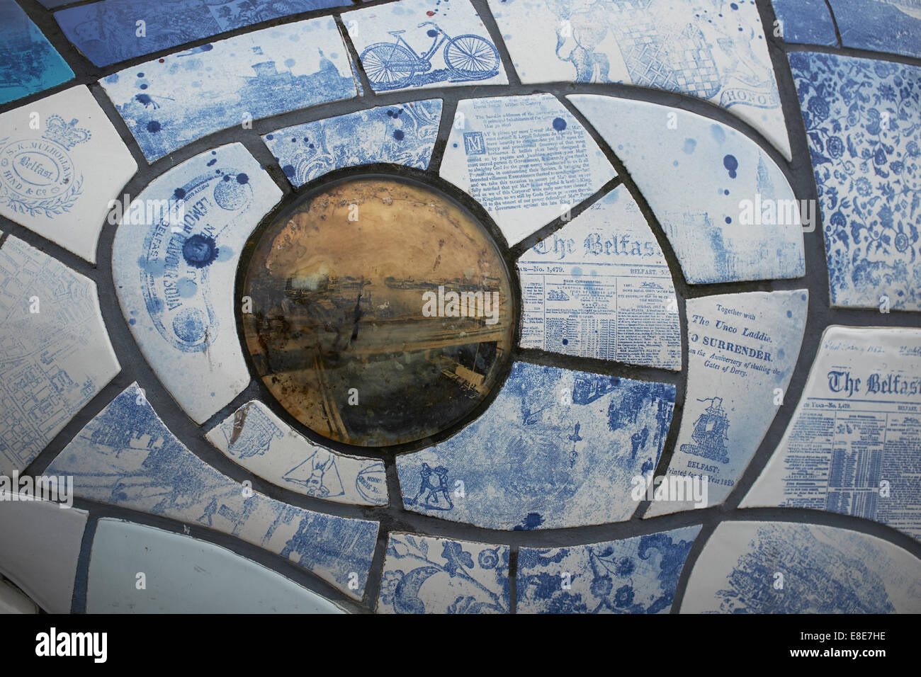 Close up detail du gros poisson sculpture par John gentillesse à Belfast Banque D'Images