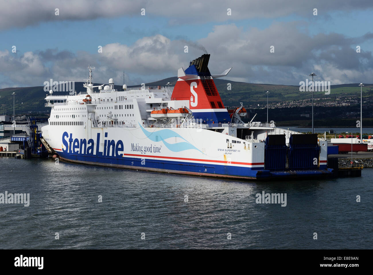 Stena Line ferry Belfast Superfast VIII à quais UK Banque D'Images
