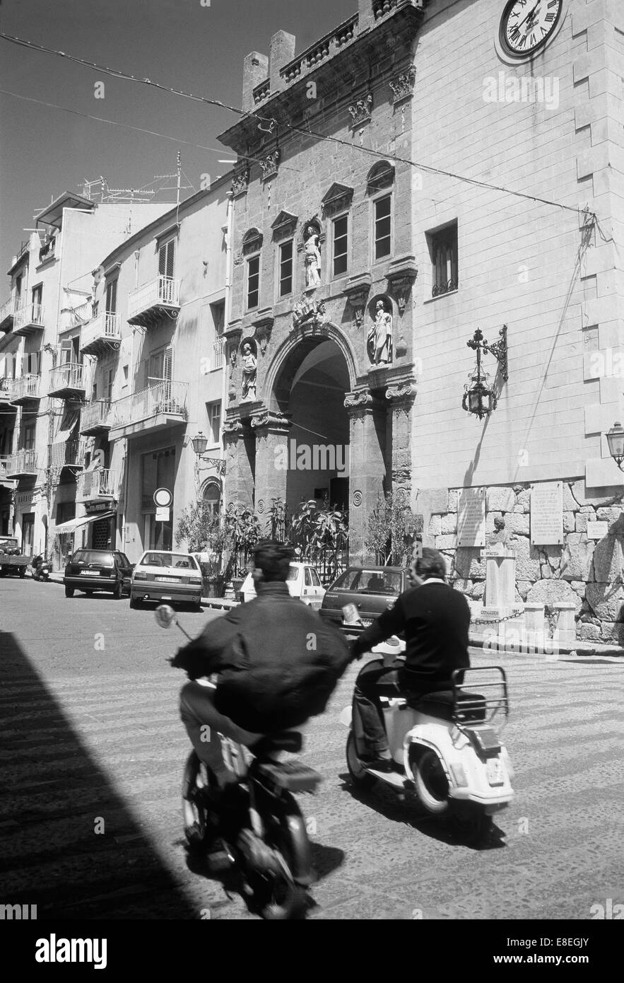 La Sicile, ou Sicilia,est la plus grande île de la Méditerranée et dispose d'un paysage très distinctes et culture Banque D'Images