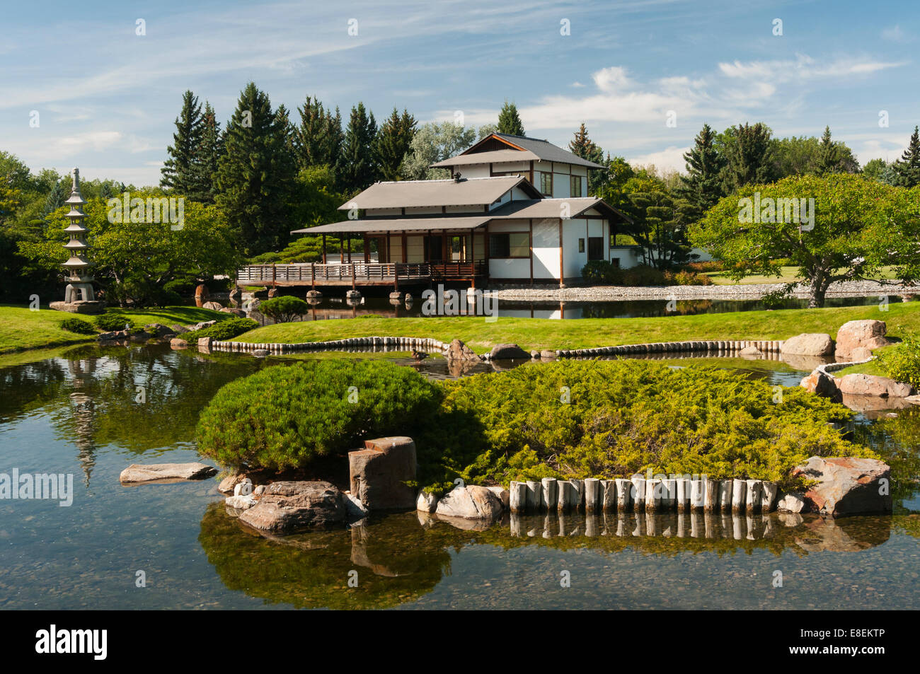 Elk203-6760 Canada, Alberta, Lethbridge, jardins japonais Nikka Yuko, Tea House Banque D'Images