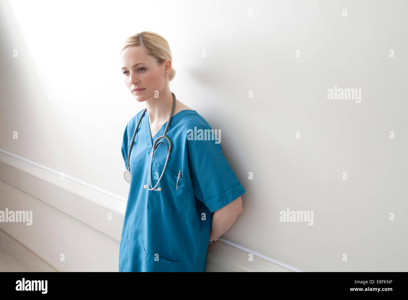 Portrait d'une jeune femme médecin Banque D'Images