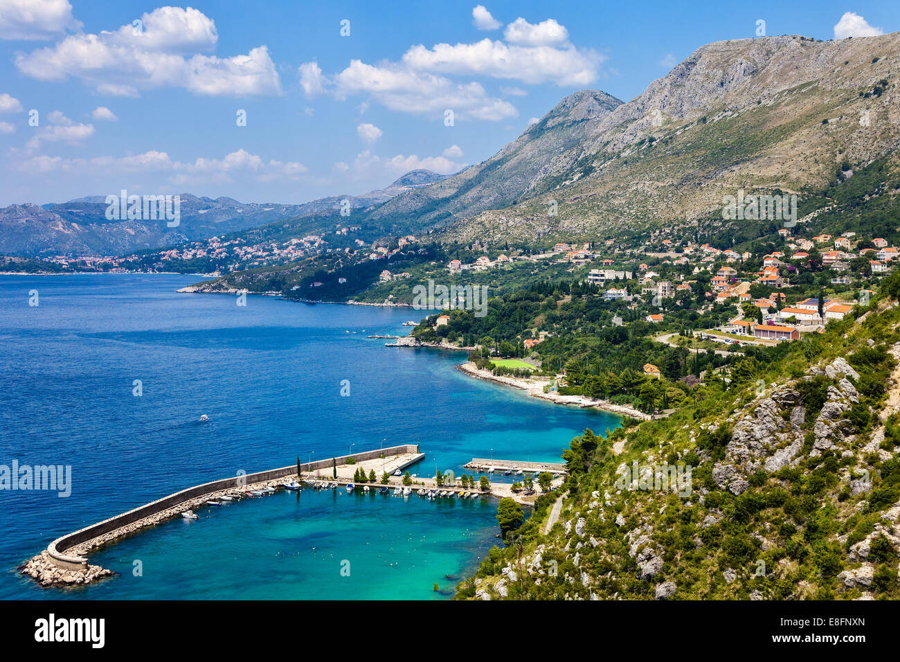 Belle Mer Adriatique avec de l'eau turquoise du lagon, la Croatie. Banque D'Images