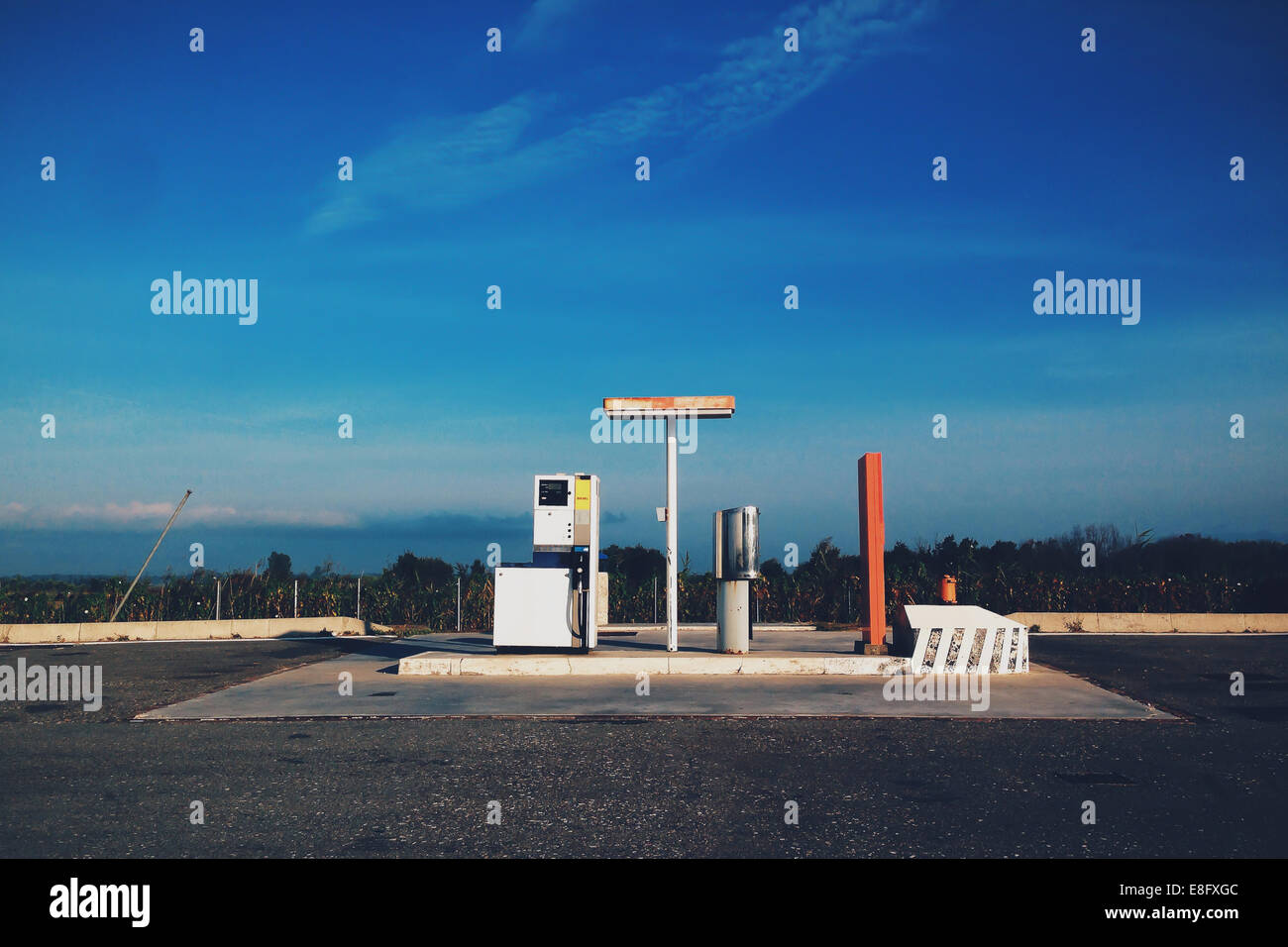 L'Italie, la station de gaz isolé Banque D'Images
