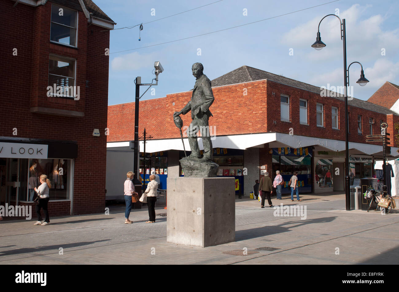 A.E.Housman statue, High Street, Worcester, Worcestershire, Angleterre, RU Banque D'Images