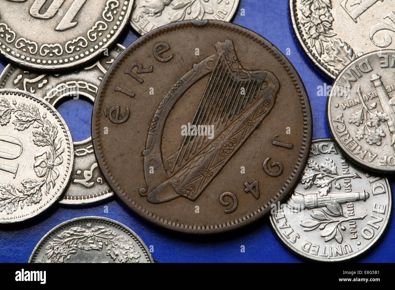 Coins de l'Irlande. Harpe Celtique représenté dans le vieux irlandais un sou pièce (1946). Banque D'Images