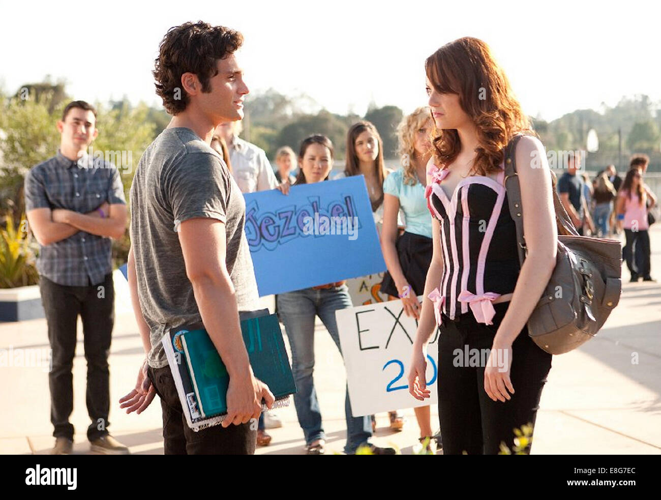 Un facile 2010 CTMG,Inc film avec Emma Stone et Penn Badgley Banque D'Images