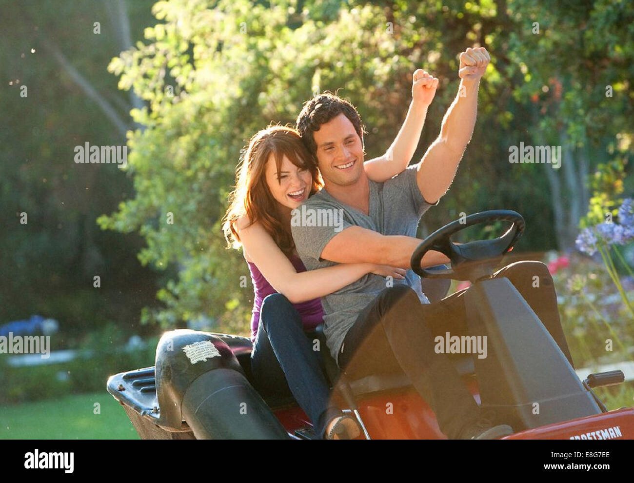 Un facile 2010 CTMG,Inc film avec Emma Stone et Penn Badgley Banque D'Images