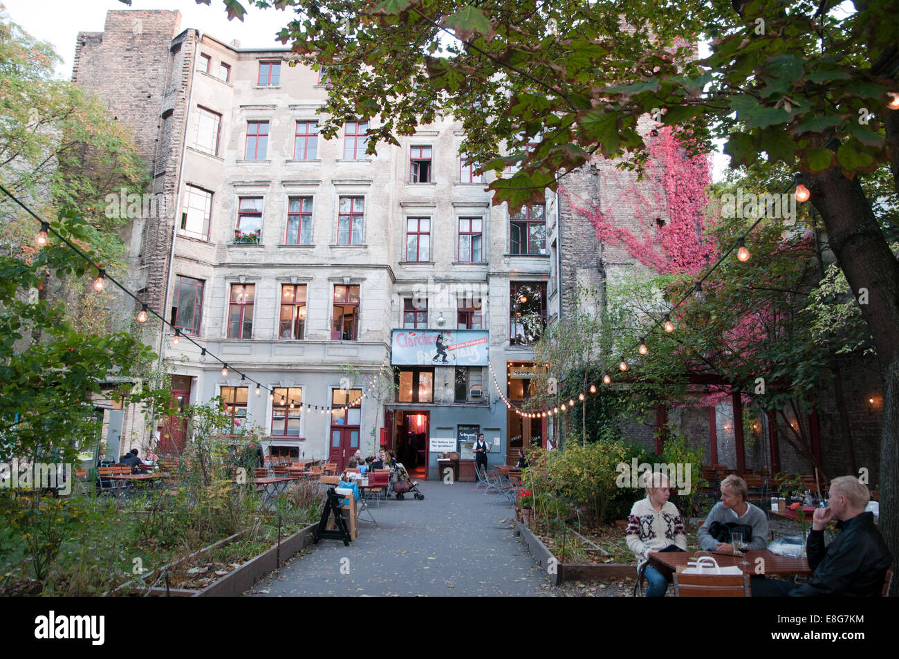 L'avant de la salle de danse de Berlin historique Claerchens Ballhaus Banque D'Images