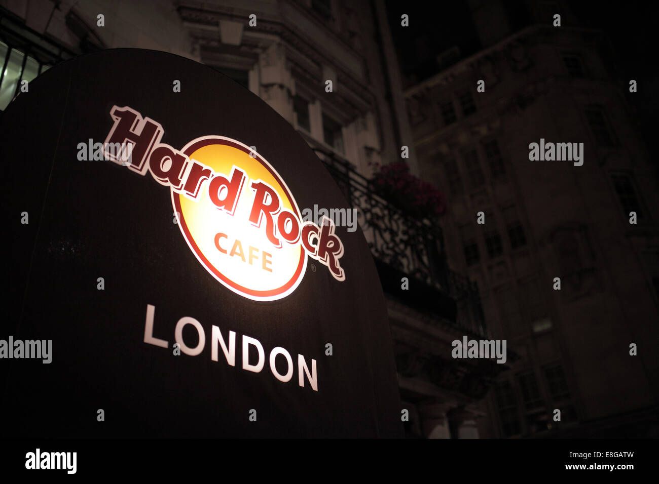 Une vue sur le panneau d'entrée au Hard Rock Café à Londres Banque D'Images