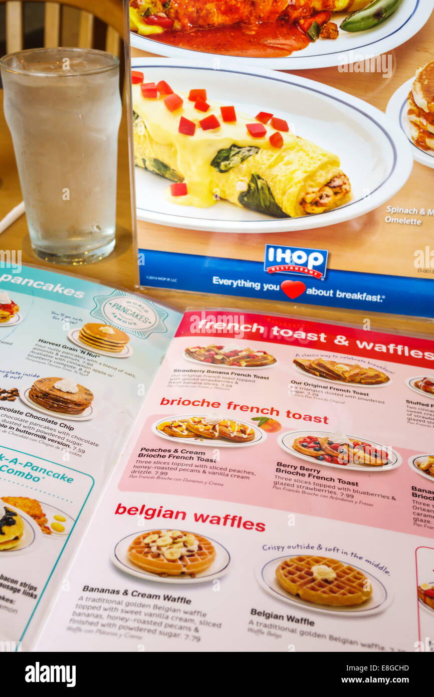 Naples Floride, IHOP, restaurant restaurants repas manger dehors café cafés bistrot, intérieur, menu, gaufres, pain grillé, petit déjeuner, trave visiteurs Banque D'Images