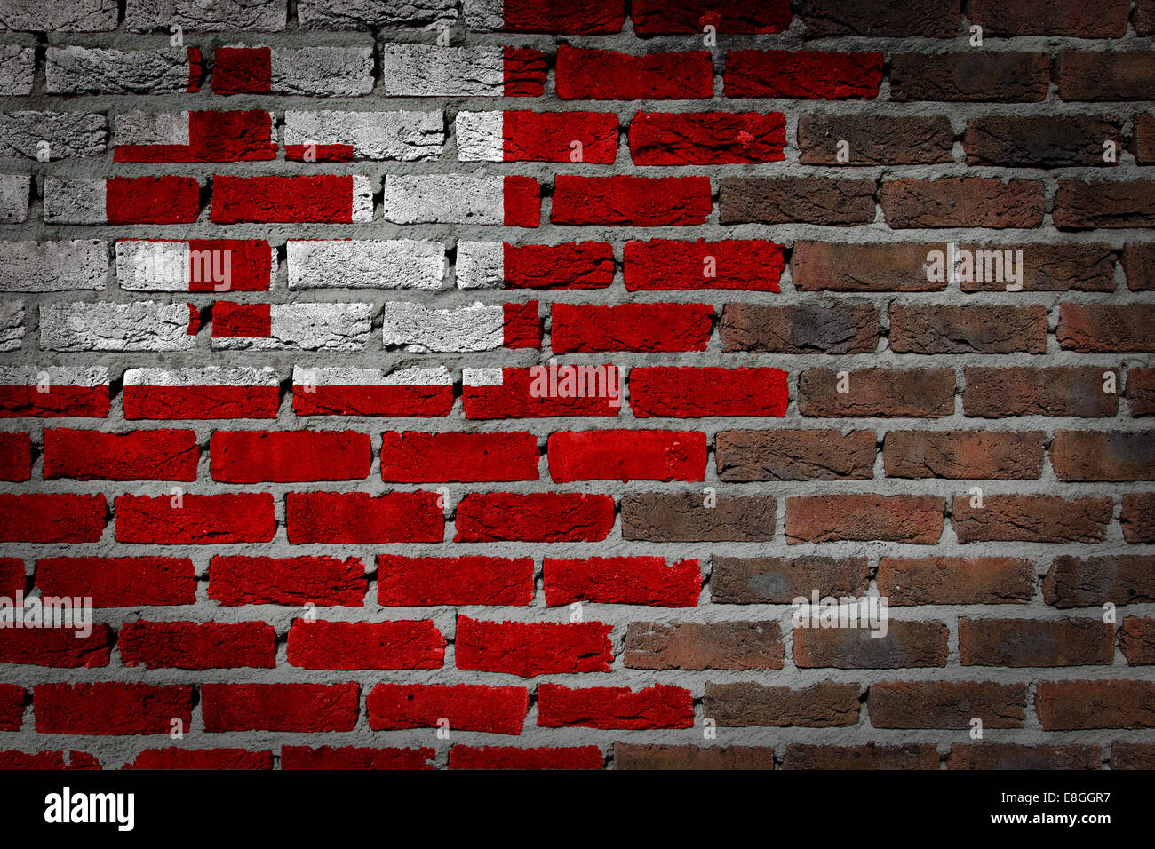 Très vieux mur en brique rouge foncé avec la texture d'un drapeau - Tonga Banque D'Images