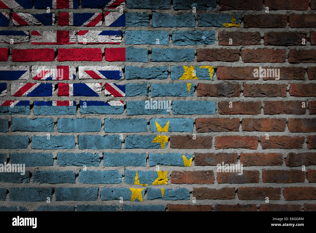 Très vieux mur en brique rouge foncé avec texture - Tuvalu drapeau Banque D'Images