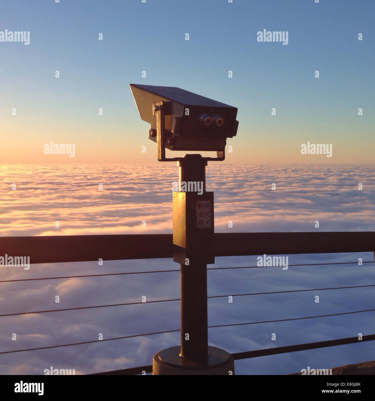 L'Afrique du Sud, Cape Town, télescope à main Banque D'Images