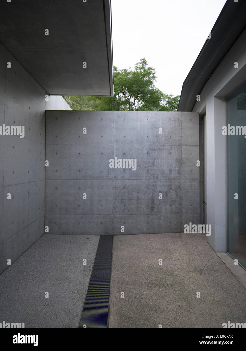 L'architecture de Tadao Ando dans espace boutique à Benesse Art Site Naoshima, Japon Banque D'Images