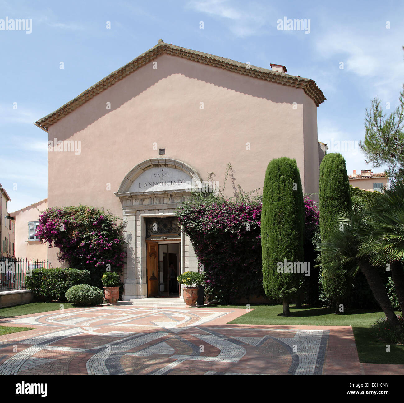 Musée l'Annonciade.Anciennement connu sous le nom de Notre Dame de l'annonciation.situé sur le port de Saint-Tropez.construit en 1568.La Côte d'Azur Banque D'Images