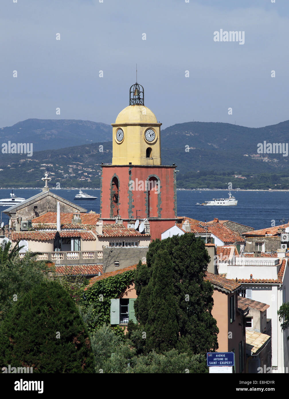 L'église paroissiale de Saint Tropez..église paroissiale Notre-Dame-de-l'assomption du 16e siècle.Cote d'Azur.Le sud de la France.La Côte d'Azur Banque D'Images