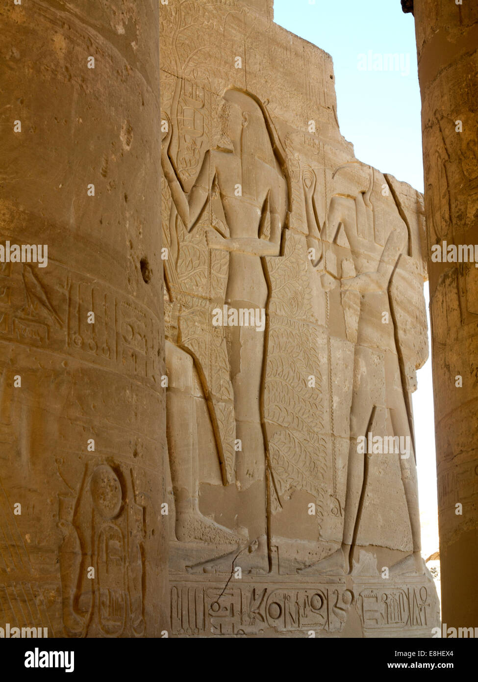 Egypte, Louxor, Ramesseum, temple funéraire de Ramsès II, bas-reliefs Banque D'Images