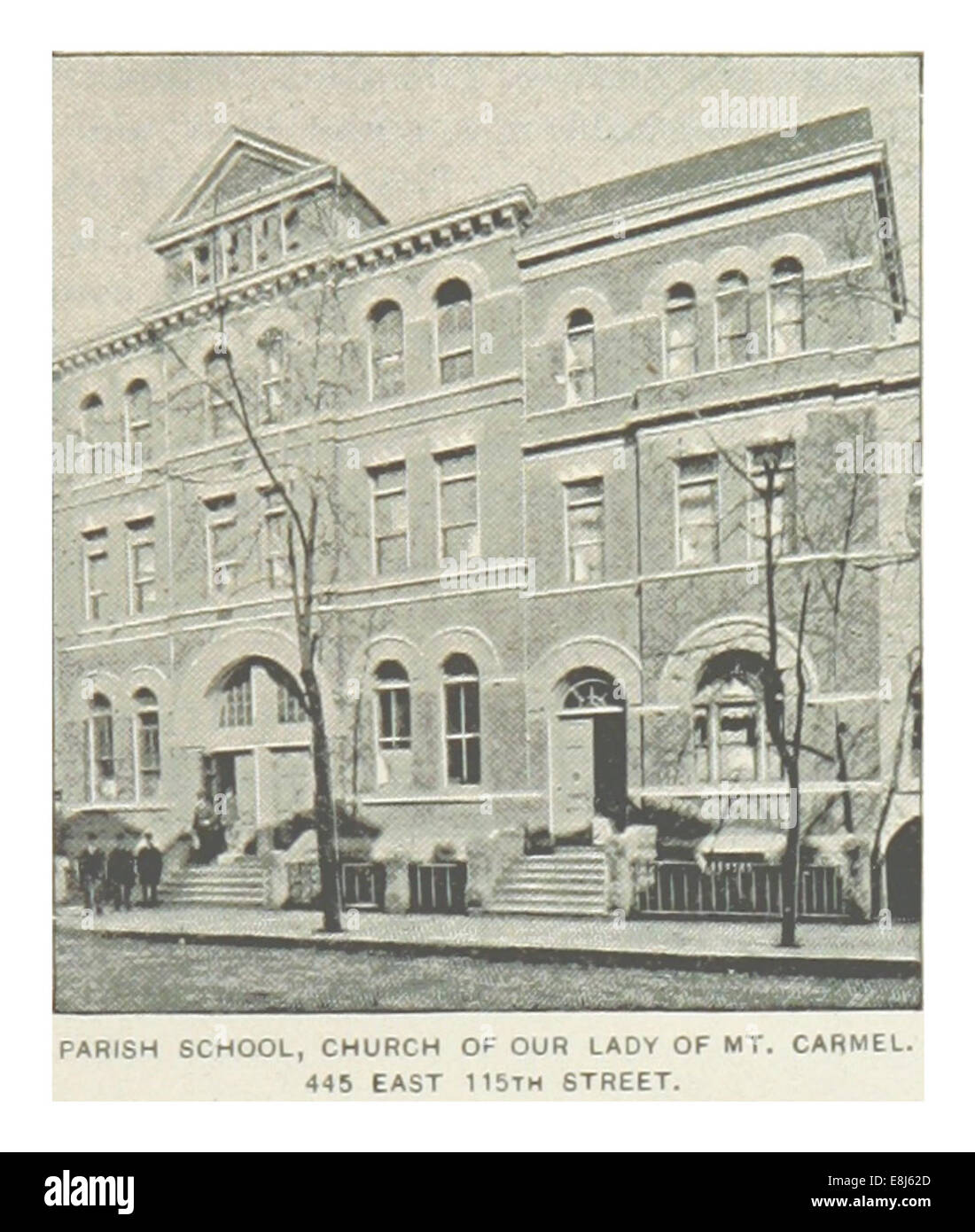 (King1893NYC) pg301 École de la paroisse, l'ÉGLISE NOTRE DAME DE MT. CARMEL. 445 115E RUE EST Banque D'Images