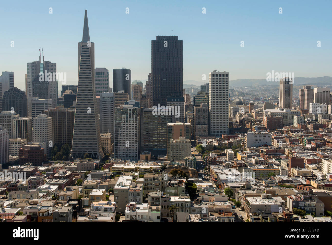 Le quartier financier de San Francisco et Pyramid Tower Banque D'Images