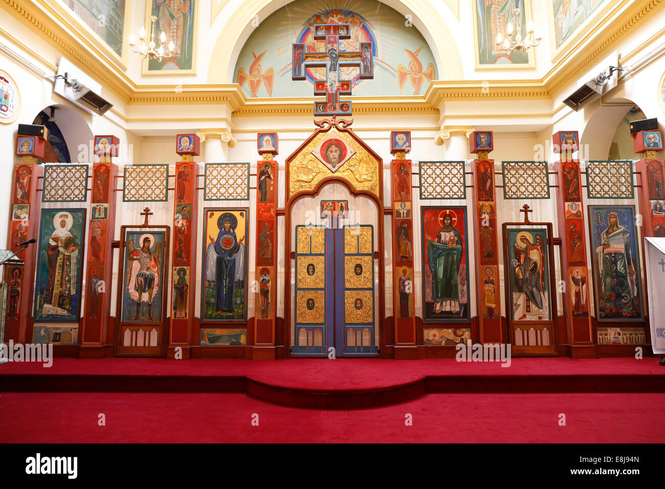 Église catholique grecque ukrainienne Saint Vladimir le Grand à Paris. Iconostase. Banque D'Images