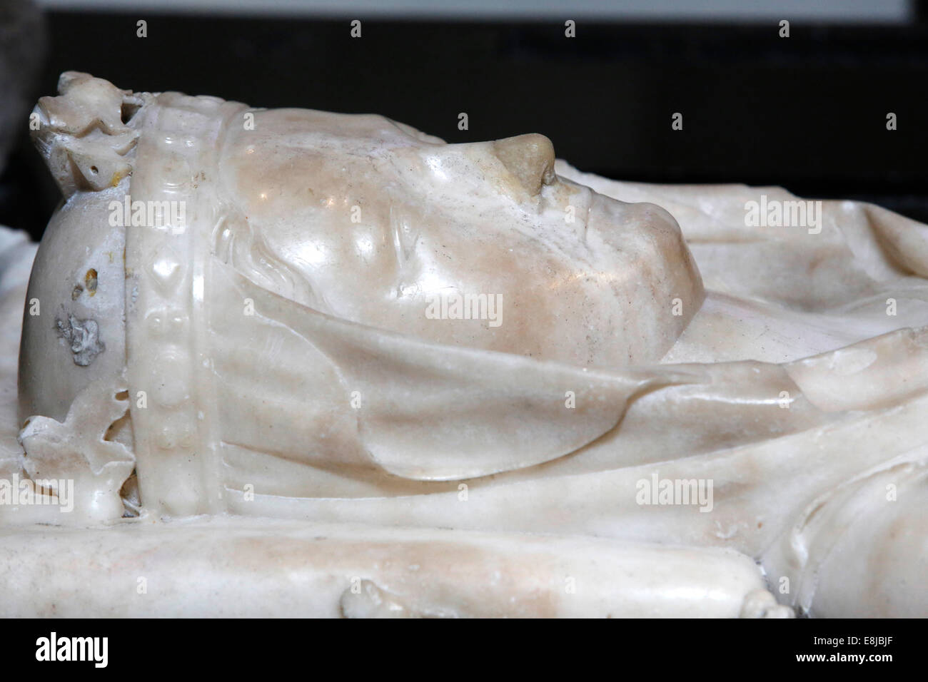Basilique de Saint Denis. Tombeau d'Isabelle d'Aragon, femme de Philippe III le Hardi (un détail). Intensif (gisant tombe). Banque D'Images