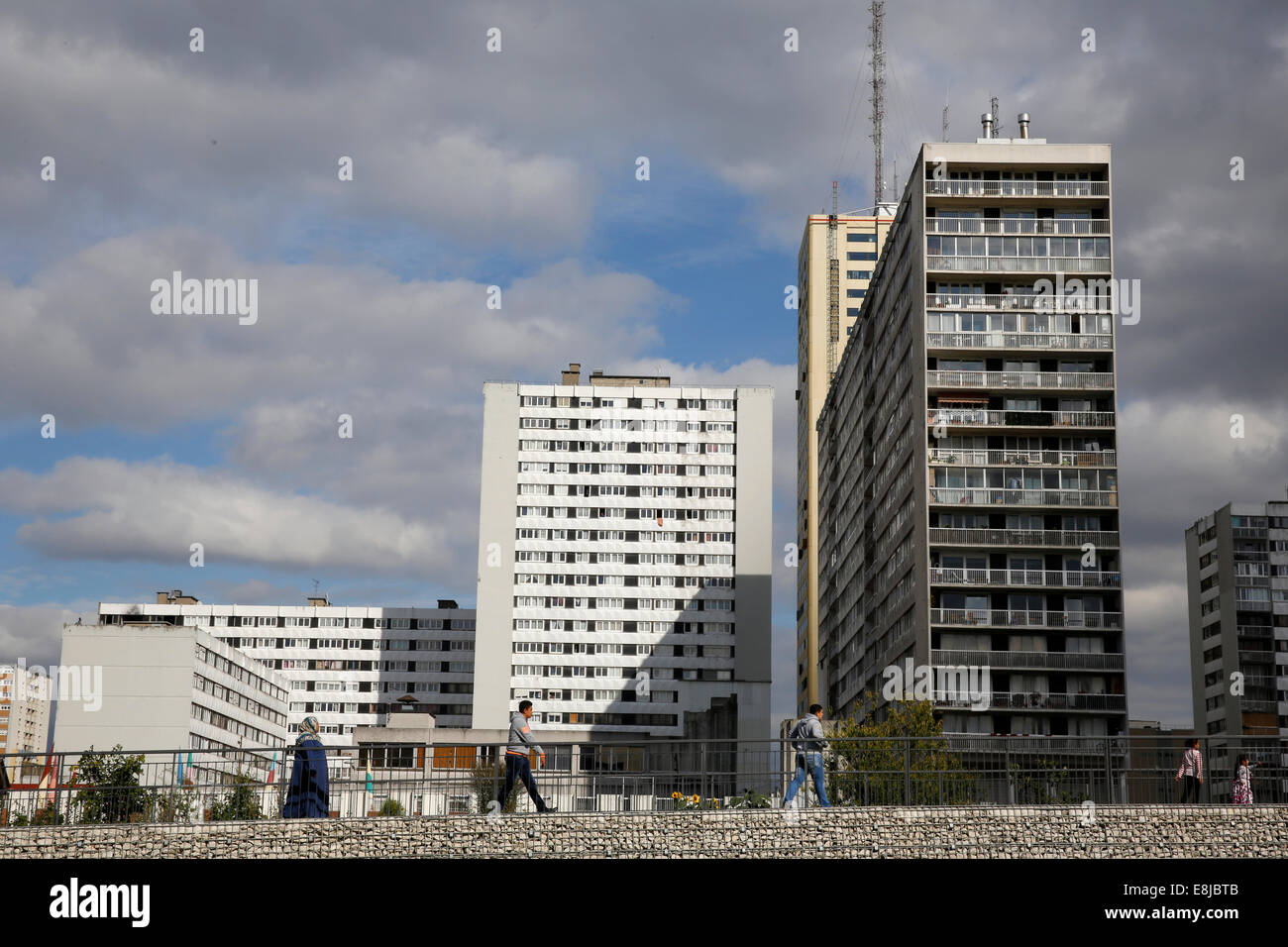 Bâtiments de la périphérie de Paris Banque D'Images