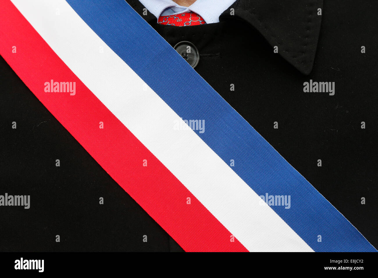 Bleu, blanc et rouge écharpe. L'écharpe de maire français Photo Stock -  Alamy