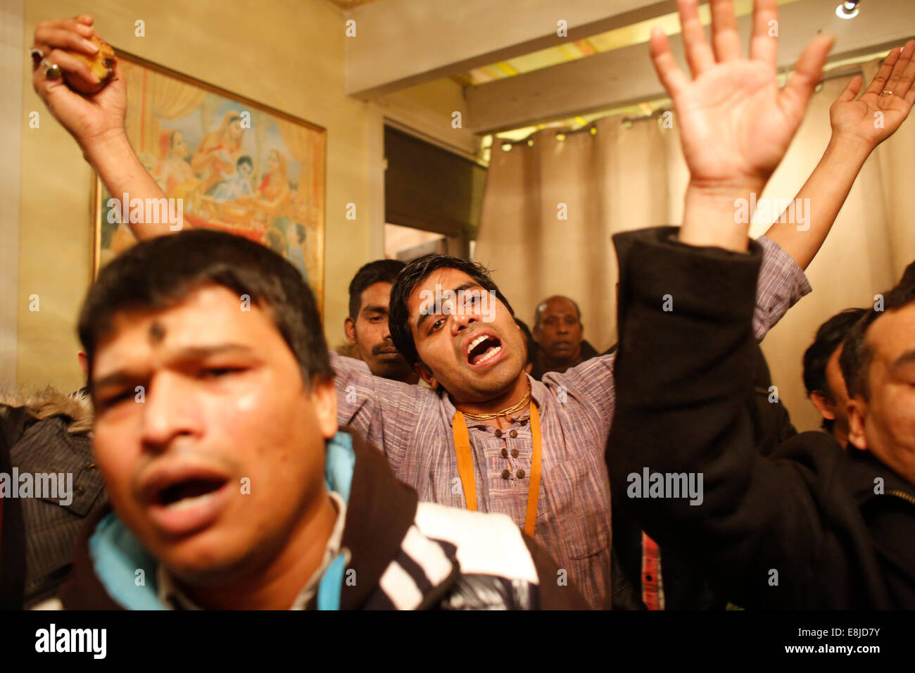 Gita Jayanta célébration. Les migrants bangladais dans un Temple ISKCON Banque D'Images