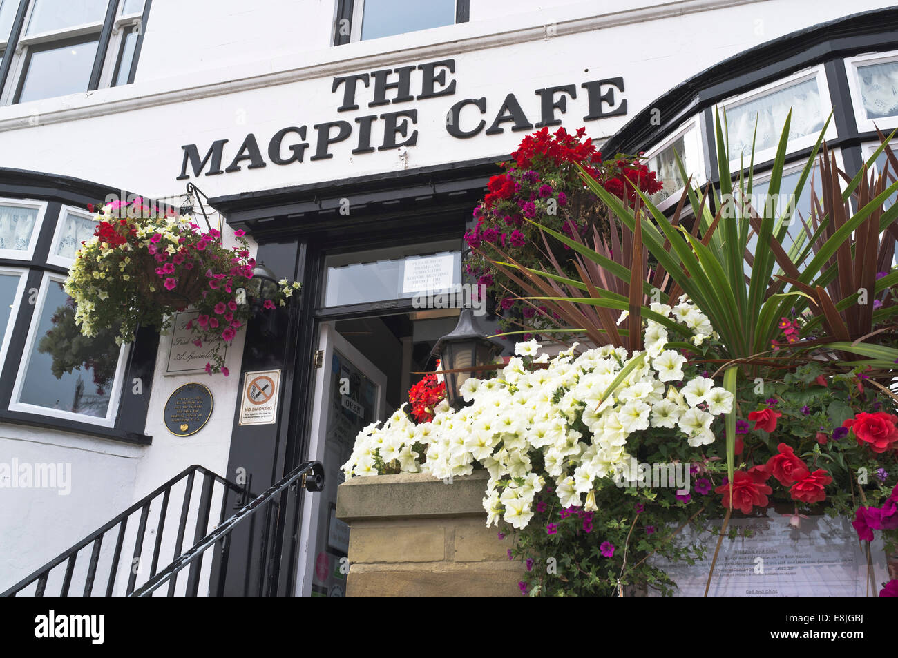 La dh Café Magpie WHITBY NORTH YORKSHIRE restaurant de poissons de mer uk plaquettes Banque D'Images