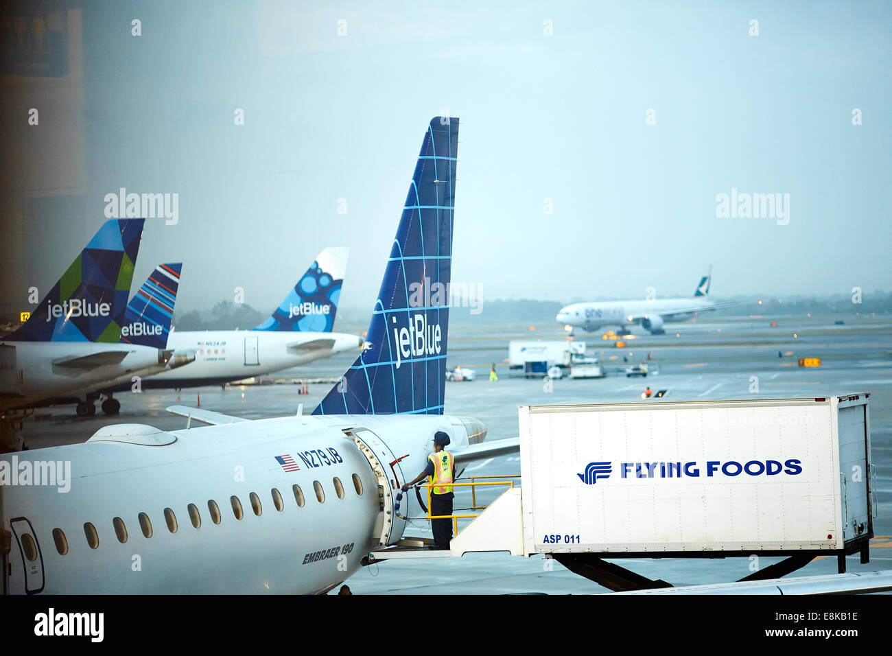 Avions bleus Banque de photographies et d’images à haute résolution Alamy