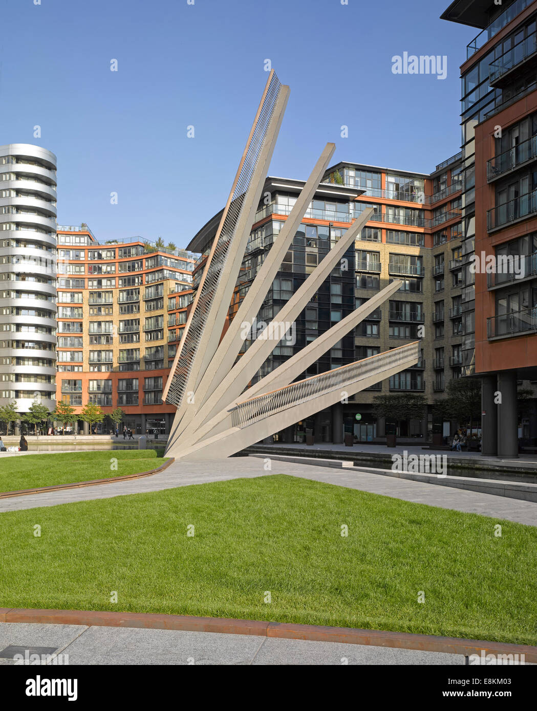 Passerelle Merchant Square, Londres, Royaume-Uni. Architecte : Knight Architects Limited, 2014. Près de pont en vue d'élever Banque D'Images