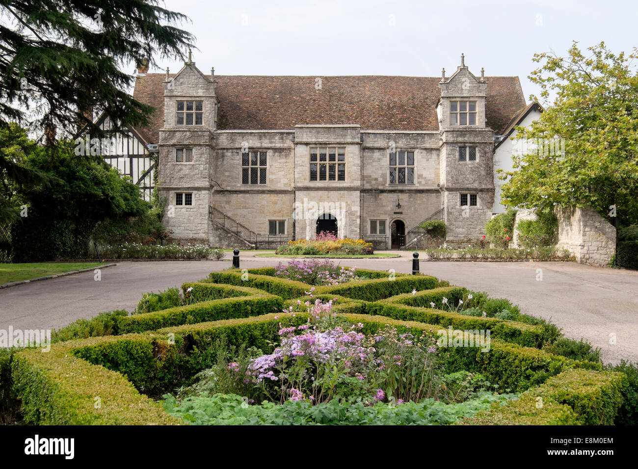 Le 16ème siècle, Palais de l'archevêque est maintenant utilisé comme bureau un registre de mariage dans la région de Maidstone, Kent, Angleterre, Royaume-Uni, Angleterre Banque D'Images