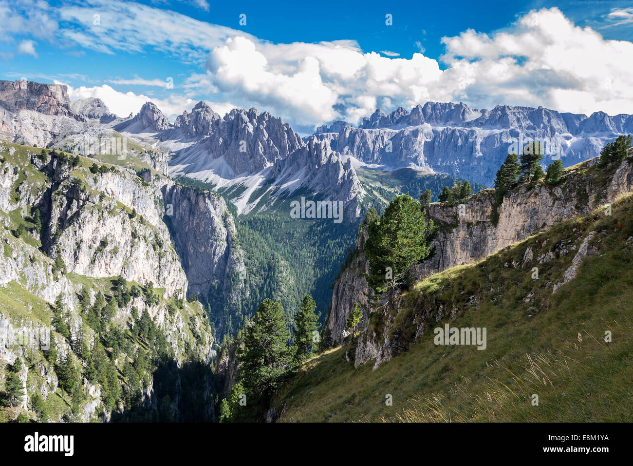 Alpes italiennes dans le Val Badia, Parc Naturel de Puez-Odle Banque D'Images