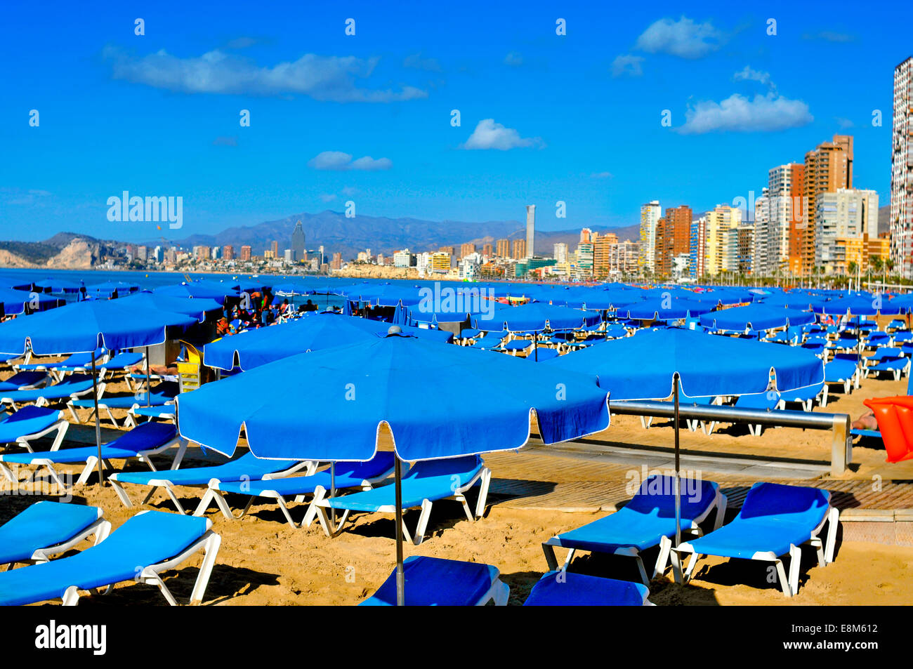 Vue de la plage de Levante à Benidorm, Espagne Banque D'Images