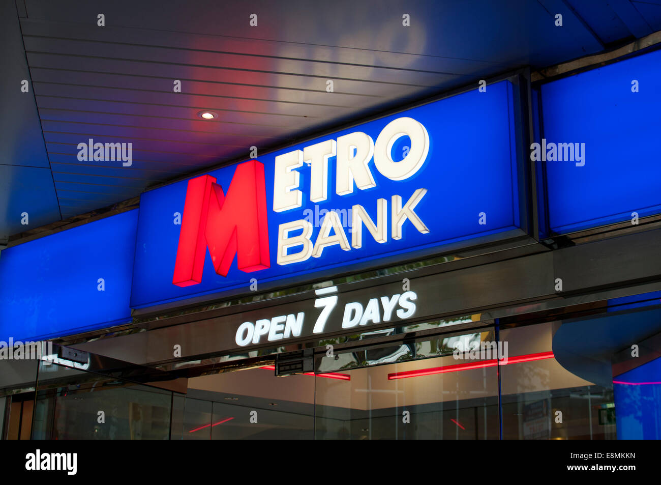 Metro Bank Branch, Croydon, dans le sud de Londres, Royaume-Uni Banque D'Images